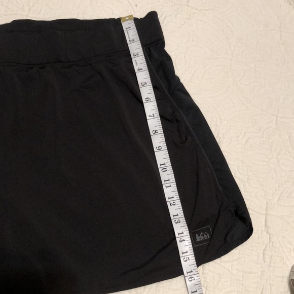 REI skorts - Picture 4 of 10